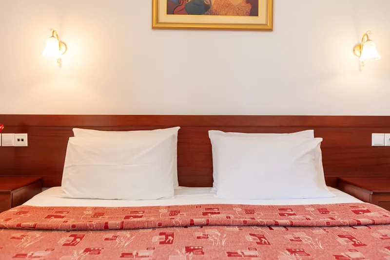 The bed, close up